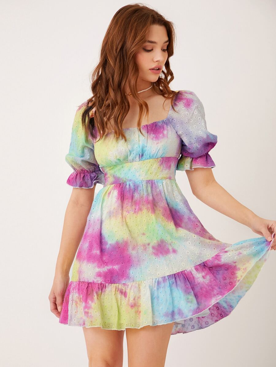 Vestido de tie dye bajo con fruncido con bordado con ojal - Multicolor - Ver 1