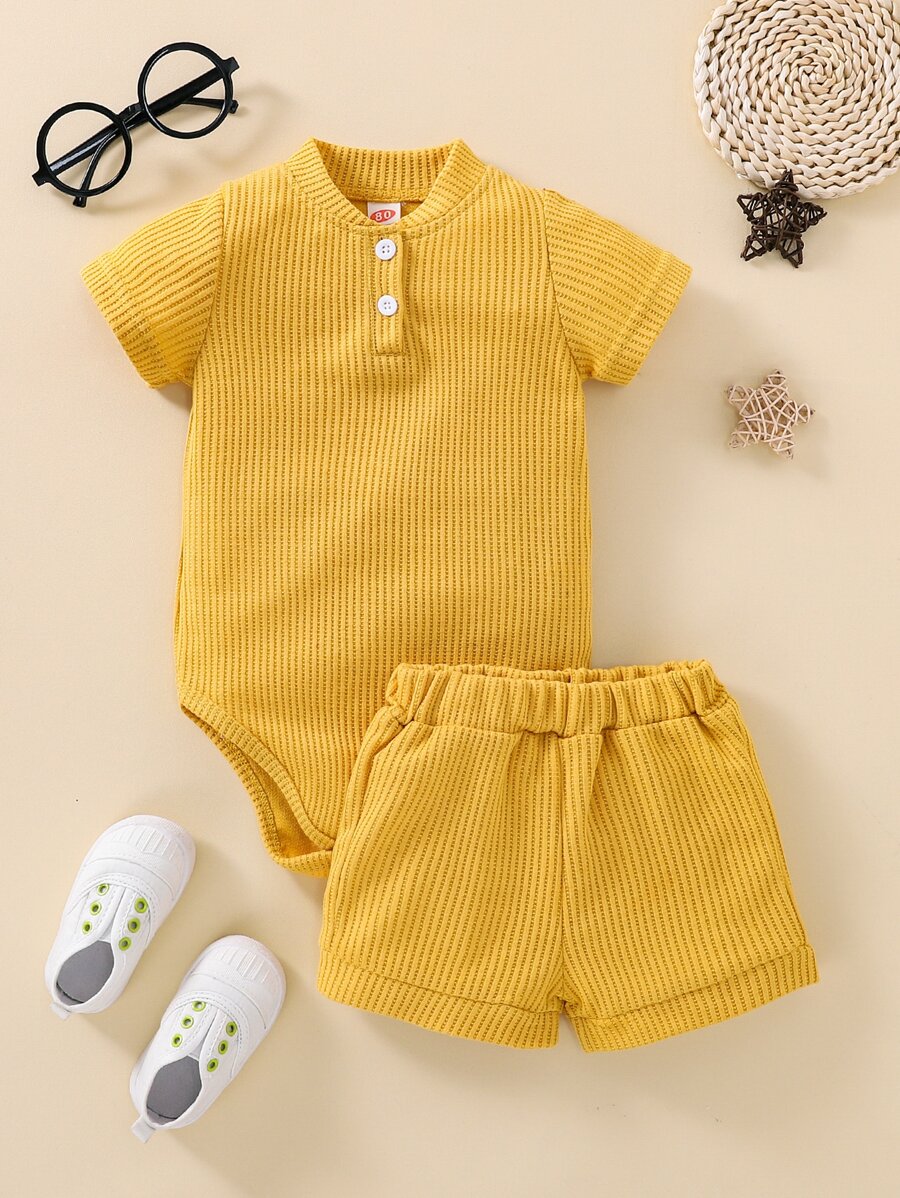 Bebé con botón delantero Body & Shorts - Mostaza Amarilla - Ver 1