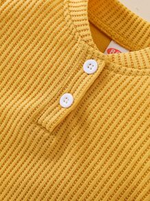 Bebé con botón delantero Body & Shorts - Mostaza Amarilla - Ver 3