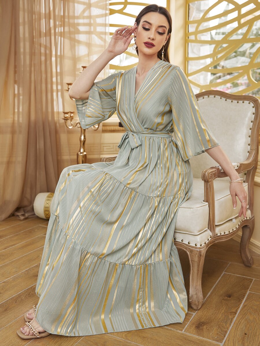 Modelyn 交叉領荷葉邊下擺腰帶連衣裙 - 綠色 - 查看 1