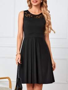 蕾絲拼接後拉鍊洋裝 - 黑色 - 查看 1