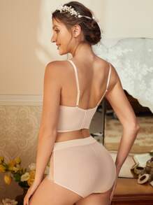 Contrast Lace Underwire Lingerie Set - Apricot - View 2