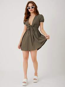 Deep V-neck Puff Sleeve Tie Front Dress - Army Green - View 3