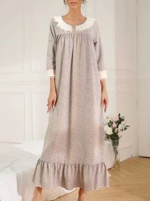 Vestido de dormir con estampado bajo con fruncido