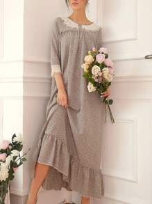 Vestido de dormir con estampado bajo con fruncido