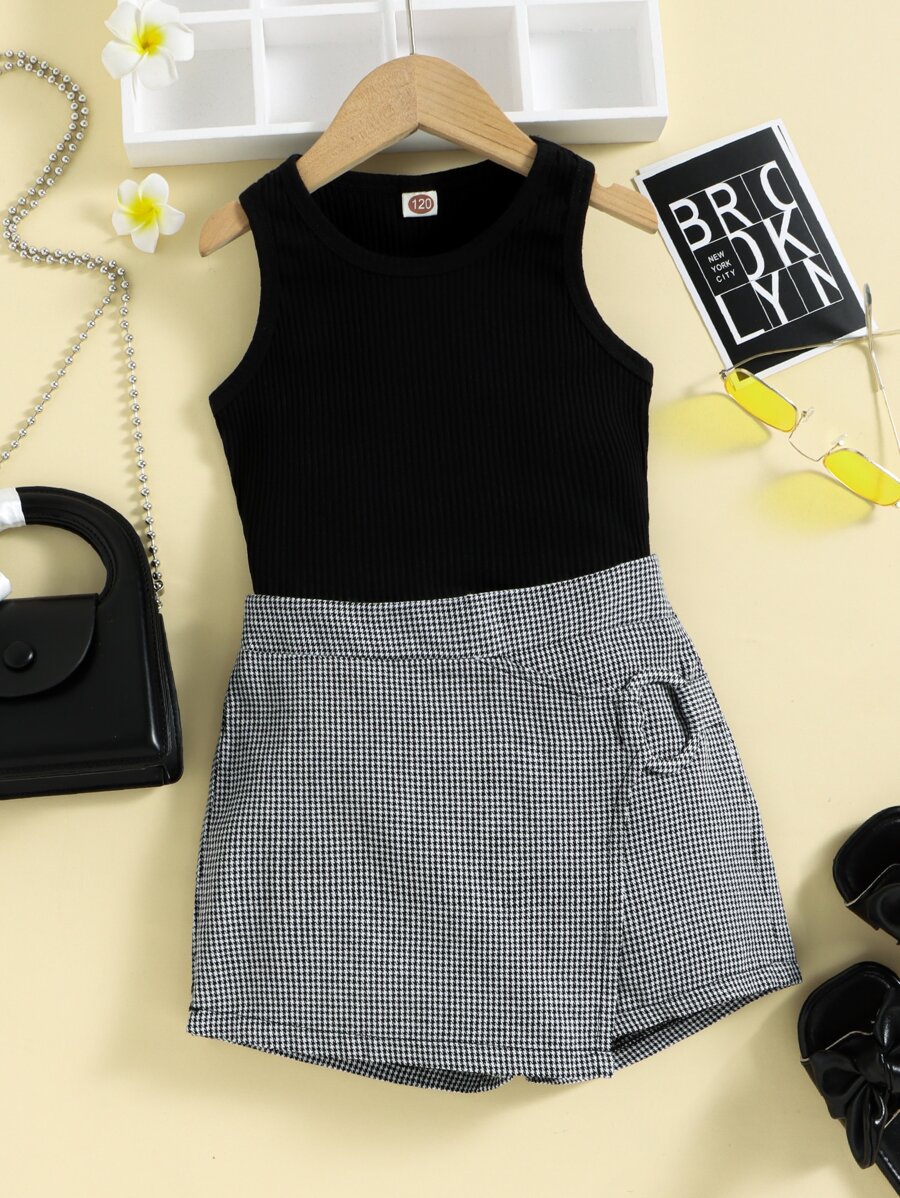 SHEIN Niñas Top tank unicolor & de pata de gallo 2 en 1 Shorts - Multicolor - Ver 1