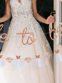 2pcs Bride-to-be Party Decoration Pennant Flags, Letter Banner - Rose Gold - View 3