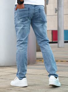 Hombres Jeans de ajuste mom con bolsillos oblicuos - Lavado ligero - Ver 2