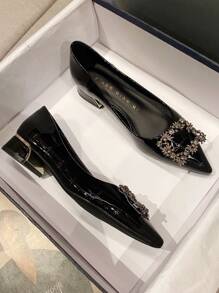水鑽裝飾鱷魚壓紋尖頭平底鞋 - 黑色 - 查看 1
