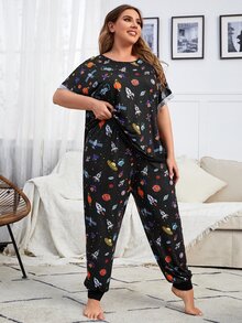 SHEIN 大碼1入組星球和火箭印花T恤和1入組長褲睡衣套裝 - 彩色 - 查看 4