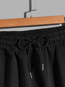 Manfinity Men Letter Graphic Striped Trim Drawstring Waist Shorts - Black - View 3