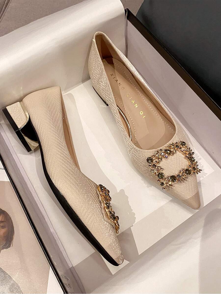 秋冬女士水钻金属装饰平底鞋，时尚尖头平底鞋情人节款 - 米色 - 查看 1