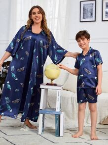 SHEIN 男孩1入組羽毛印花緞面襯衫和1入組短褲睡衣套裝 - 藏蓝色 - 查看 3
