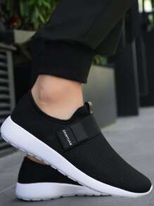 men's hook and loop shoes