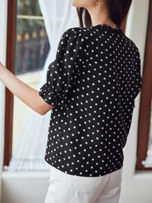SHEIN Frenchy 波卡圓點荷葉袖蕾絲邊上衣 - 黑色 - 查看 2