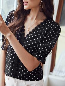 SHEIN Frenchy 波卡圓點荷葉袖蕾絲邊上衣 - 黑色 - 查看 5