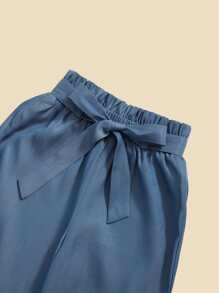 SHEIN Niñas con estampado de conejo Camiseta & de cintura con volante con cinturón Pantalones - Azul y blanco - Ver 4