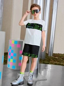 SHEIN Boys Gamepad and Letter Graphic Top & Shorts Set - Multicolor - View 3