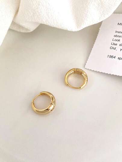 Simple Hoop Earrings