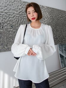 DAZY Solid Key Hole Back Bishop Sleeve Blouse - White - View 4