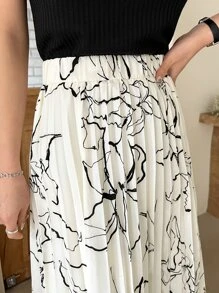 DAZY All Over Print Pleated Skirt - Beige - View 8