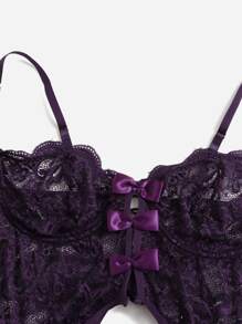 Classic Sexy Plus Floral Lace Bow Decor Crotchless Lingerie Set - Purple - View 3