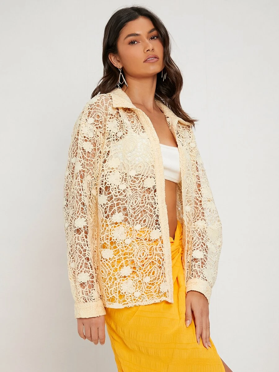 SHEIN VCAY 鏤空落肩袖蕾絲襯衫 - 米色 - 查看 1