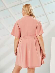 SHEIN Đầm Plus Size Cắt ra Dây kéo màu trơn Thanh lịch - Màu Hồng  San hô - Xem 2