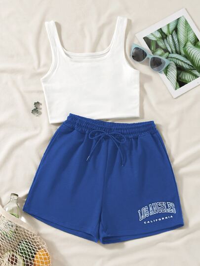 تانك توب وشورت برباط خصر وجرافيك عبارة