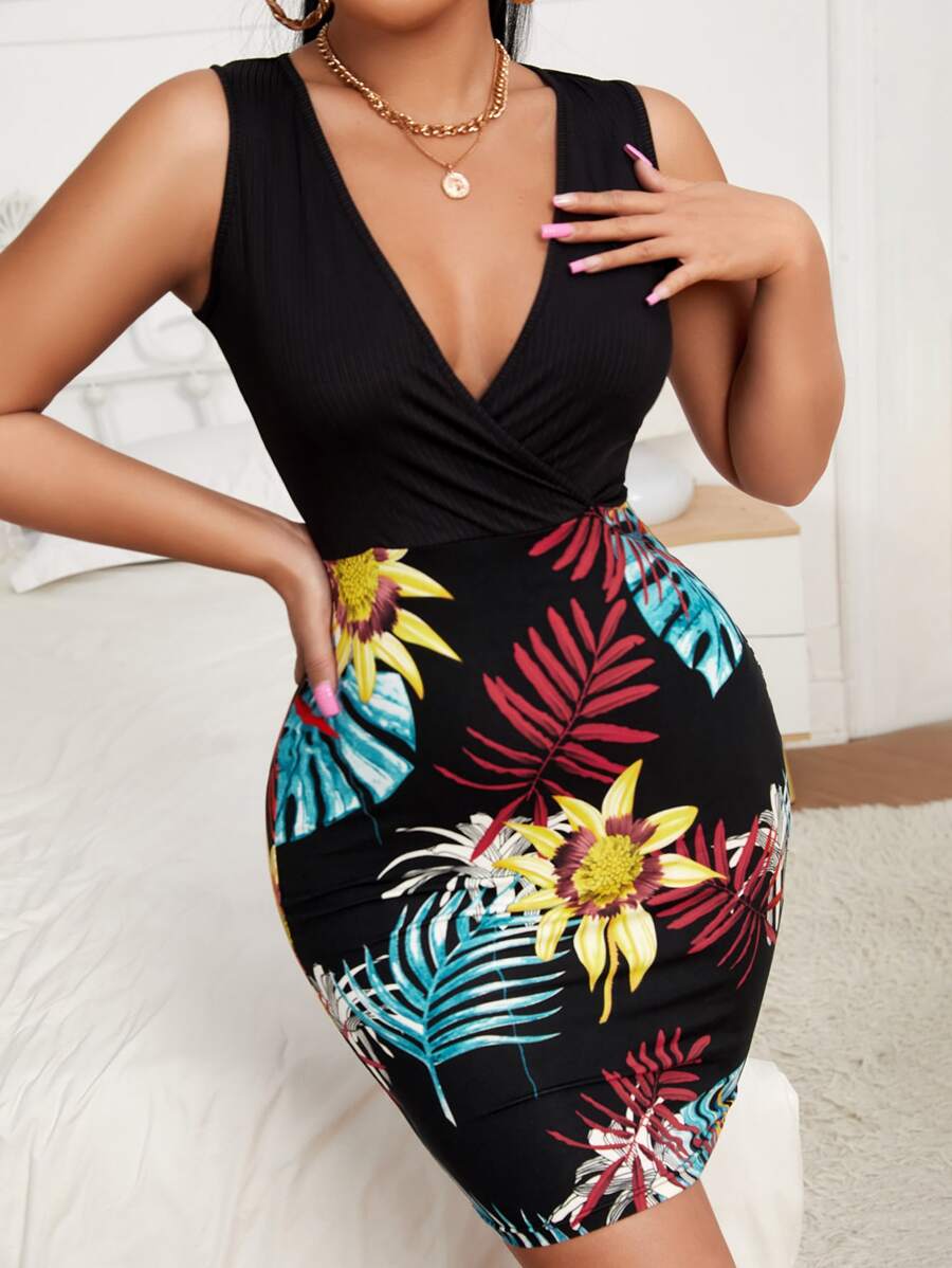 SHEIN SXY 熱帶圖案交疊領緊身洋裝 - 黑色 - 查看 1