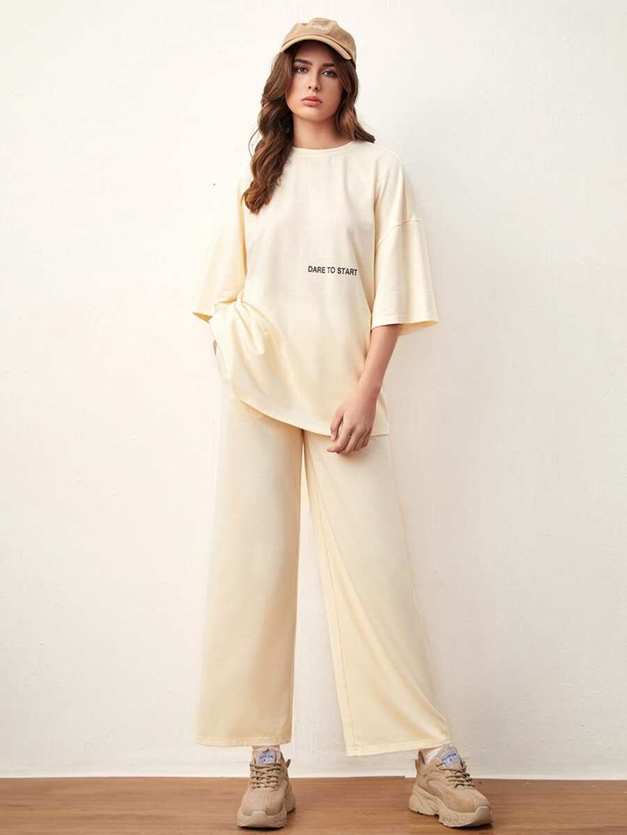 Mulvari Bộ đồ hai mảnh nữ Slogan Giải trí - Màu be - Xem 1