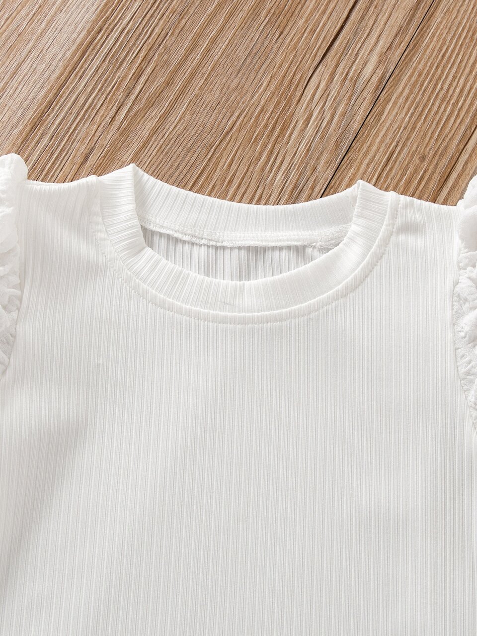 Young Girls White Summer Fashion Knitted Solid Color Rib Textured T-Shirt With Puff Sleeves,Crew Neck Pullover Top For Daily Wear