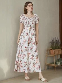 Mulvari Floral Square Neck Shirred A-line Dress - Multicolor - View 4