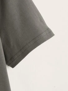 SHEIN 雙十字少年老鷹和字母圖形T恤