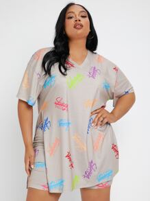 SHEIN EZwear Plus Letter Graphic Drop Shoulder Split Side Tee & Cycling Shorts - Multicolor - View 1