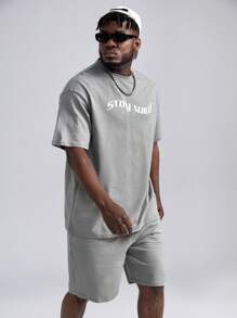 EASEVO Hombres con estampado de slogan Camiseta & de cintura con cordón Shorts - Gris Claro - Ver 4