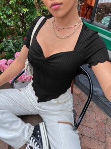 雞心領口前扭結木耳邊方巾T恤 - 黑色 - 查看 6