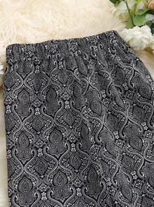 SHEIN Unity Plus Allover Paisley Print Knot Hem Trousers - Multicolor - View 4