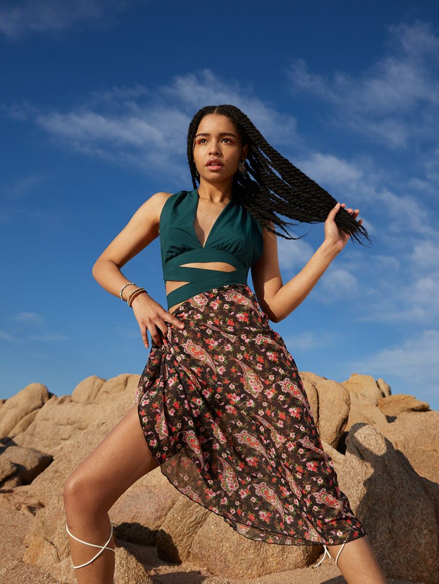 SHEIN Unity Áo hai dây Hội Chữ thập Buộc lại màu trơn Giải trí - Màu xanh lá cây đậm - Xem 1