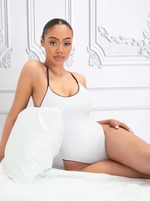 露背交叉连体泳衣，适合夏季海滩度假 - 黑與白 - 查看 5