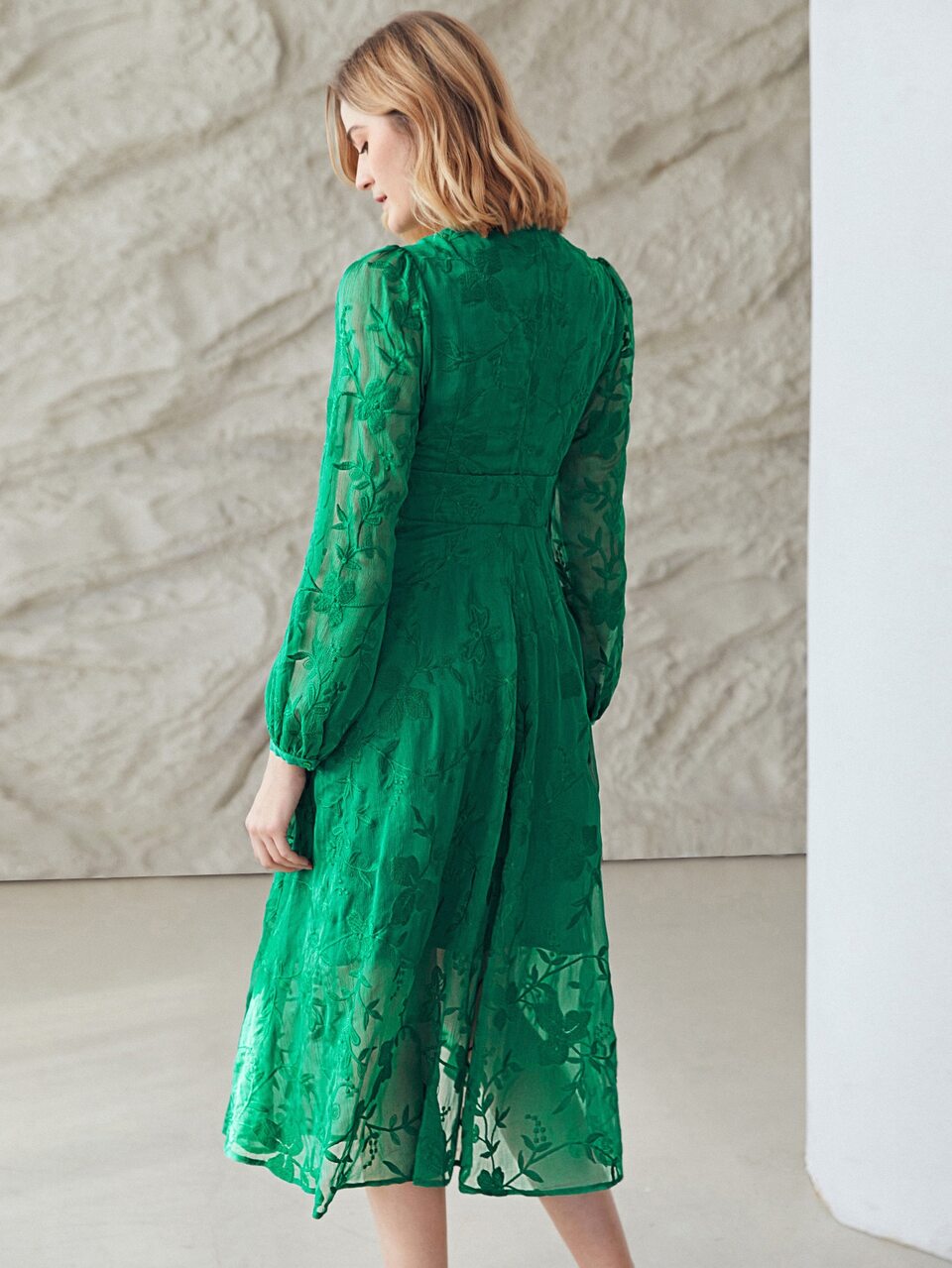 MOTF BALLOON SLEEVE EMBROIDERED DRESS