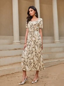 Modelyn Đầm Thắt lưng Xếp li Đá hoa Thanh lịch - Màu be - Xem 3