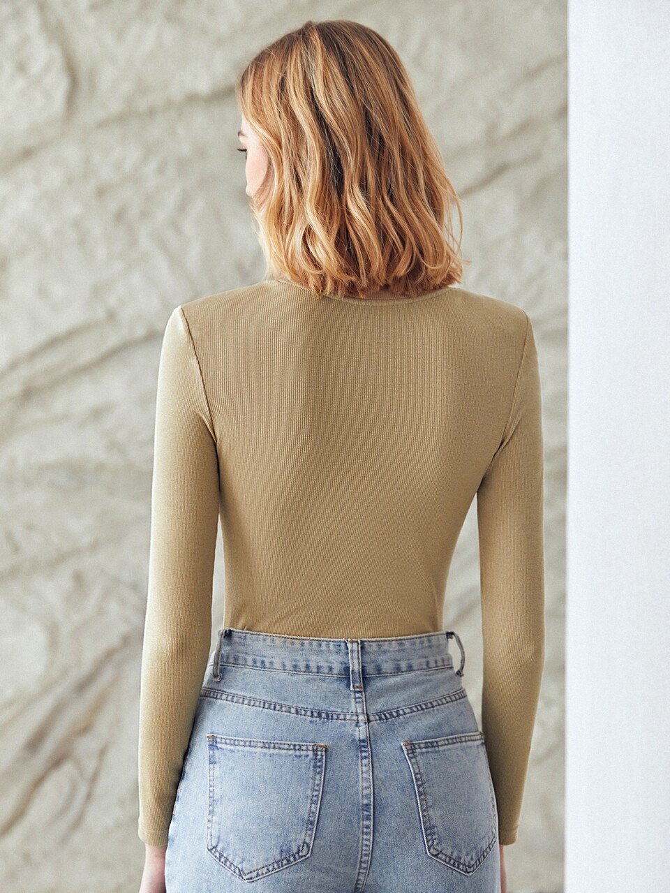 MOTF VISCOSE SCOOP NECK RIBBED BODYSUIT