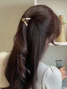 DAZY Geometric Hair Claw For Daily Use For Girls Hairstyles Casual Claw Clips Hair Clips Hair Jaw Clip Hair Clamps Hair Clutch Hair Catcher Clip - Gold - View 4