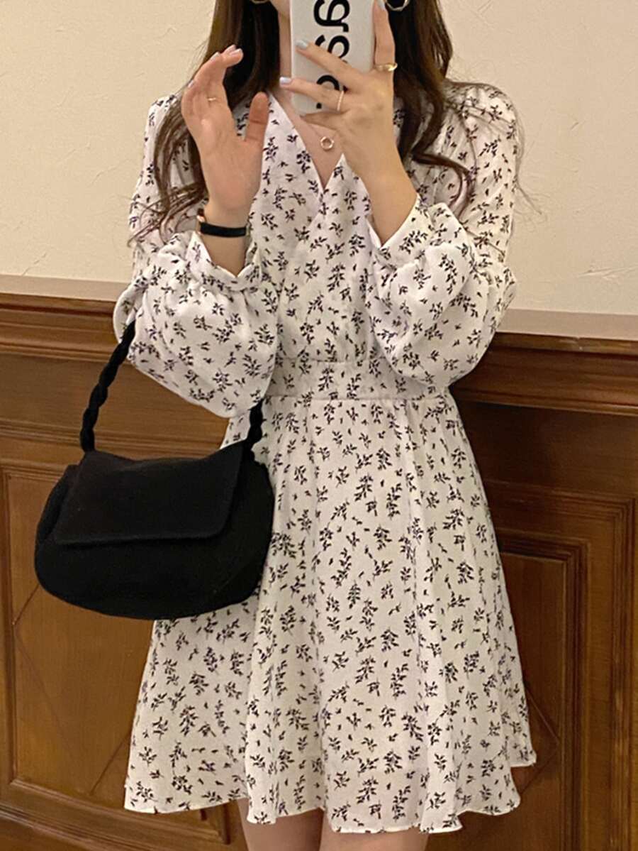 小碎花交叉領口連衣裙