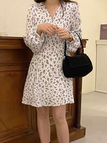 小碎花交叉領口連衣裙