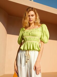 Top de manga farol pecho con fruncido bajo con fruncido - Verde Lima - Ver 4