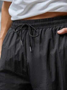 Manfinity 男士腰部抽繩補丁細節工裝褲 - 黑色 - 查看 5