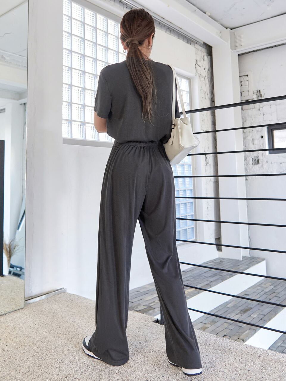 Solid Tee & Slant Pocket Elastic Waist Pants
