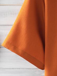 Manfinity Homme Men Button Up Curved Hem Shirt, Old Money Style